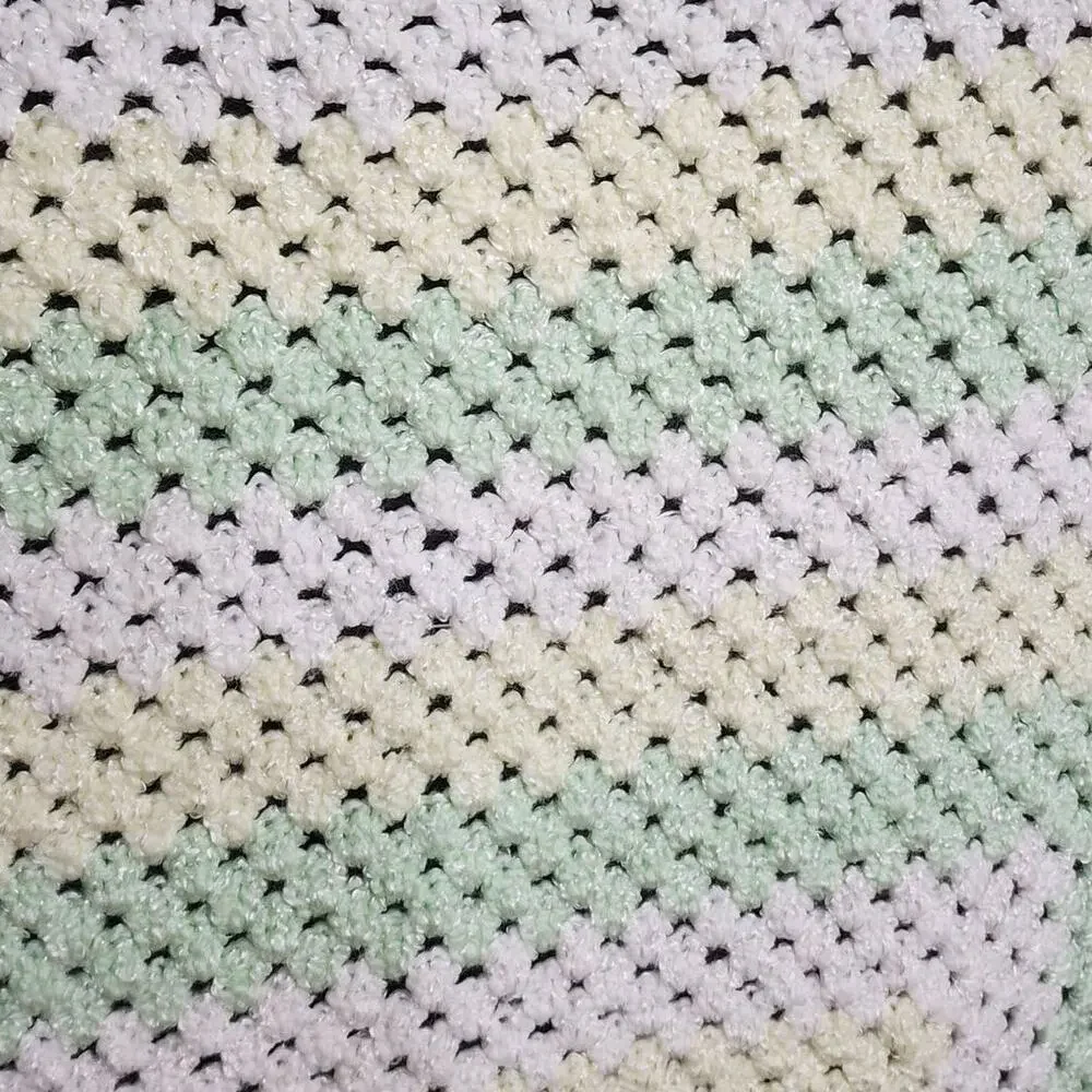 Beautiful Hand Made Crochet Baby Blanket Afghan Throw‎